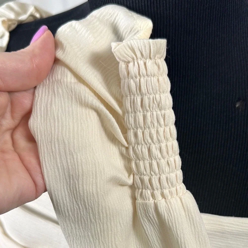 ASTR Cream Ruched Top Womens S Milkmaid Blouse Puff Sleeve‎ Cottagecore Coquette